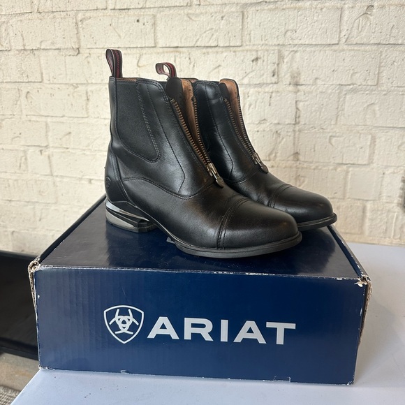 Ariat Women’s Devon Nitro Paddock Boots - Picture 2 of 4